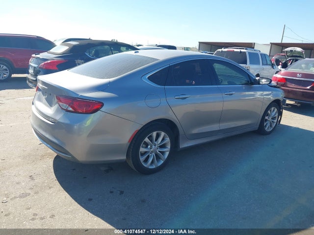 Chrysler 200 C 2015 1C3CCCCB5FN739755 Image 4