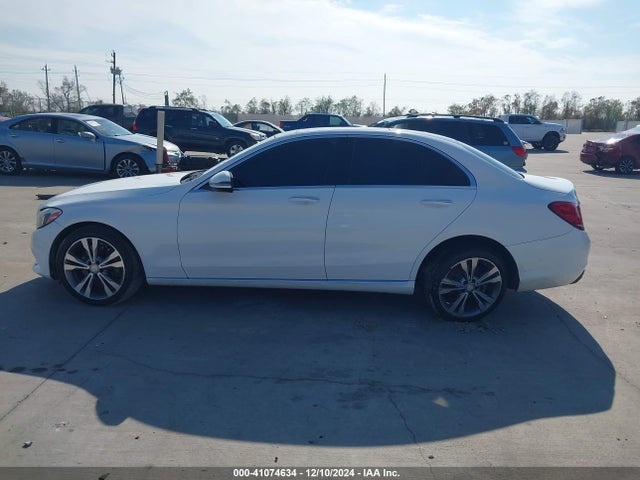 55SWF4KB6HU205610 Mercedes-Benz C-Class