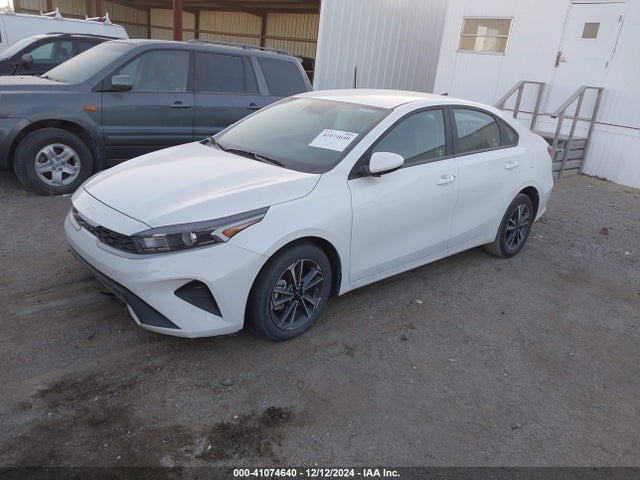 KIA Forte Lxs 2024 3KPF24AD6RE732201 Image 2