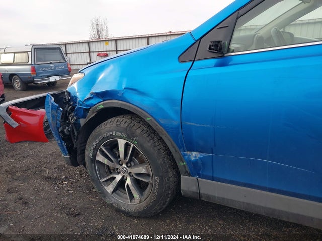 Toyota Rav4 Xle 2017 JTMRFREV4HJ113664 Image 17