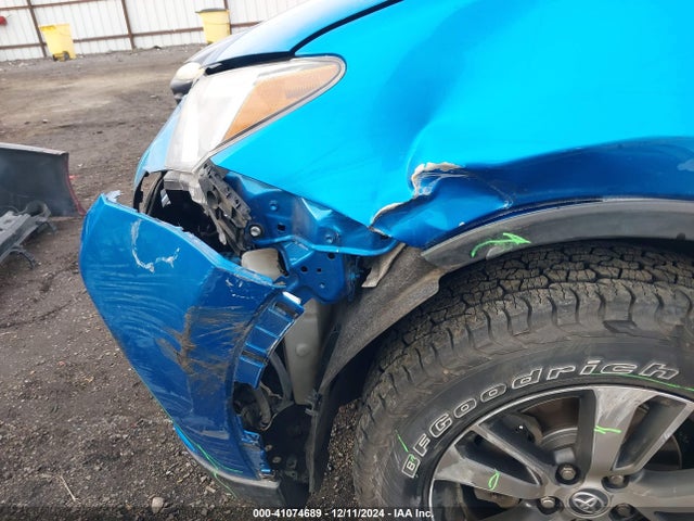 Toyota Rav4 Xle 2017 JTMRFREV4HJ113664 Image 18