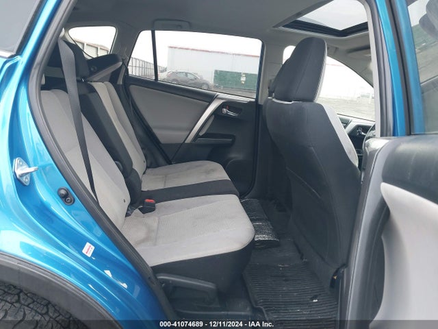 Toyota Rav4 Xle 2017 JTMRFREV4HJ113664 Image 8