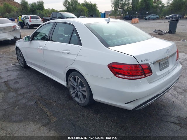 Mercedes-Benz E 350 2014 WDDHF5KB2EB035394 Image 3