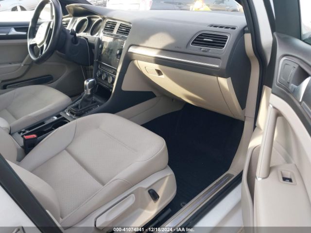 WVWPR7AU3HW950215 Volkswagen E-golf Sel Premium