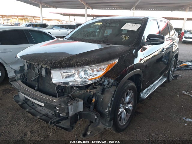 Toyota Highlander Xle V6 2015 5TDKKRFH5FS062147 Image 2