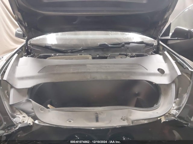 2020 TESLA MODEL Y 5YJYGDEE0LF017476 Photo 9