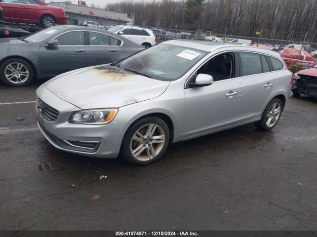 YV1612SB0F1187318 Volvo V60 T5 Premier