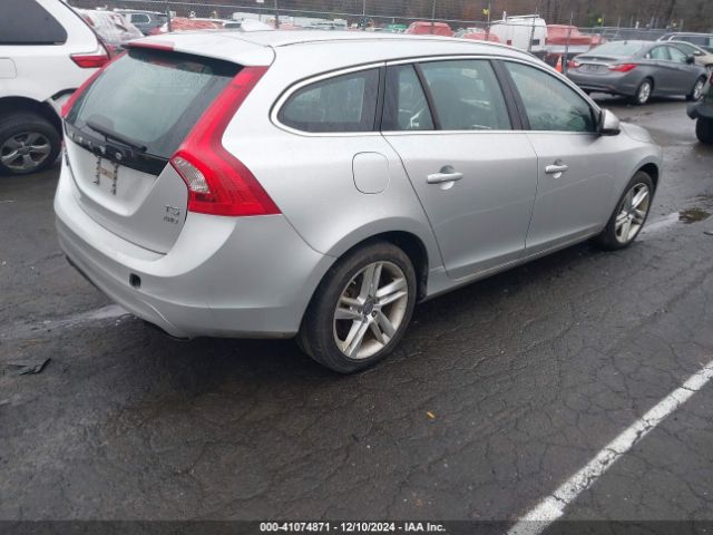 YV1612SB0F1187318 Volvo V60 T5 Premier