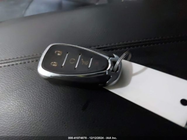 3GNAXXEU4JL171544 Chevrolet Equinox Premier