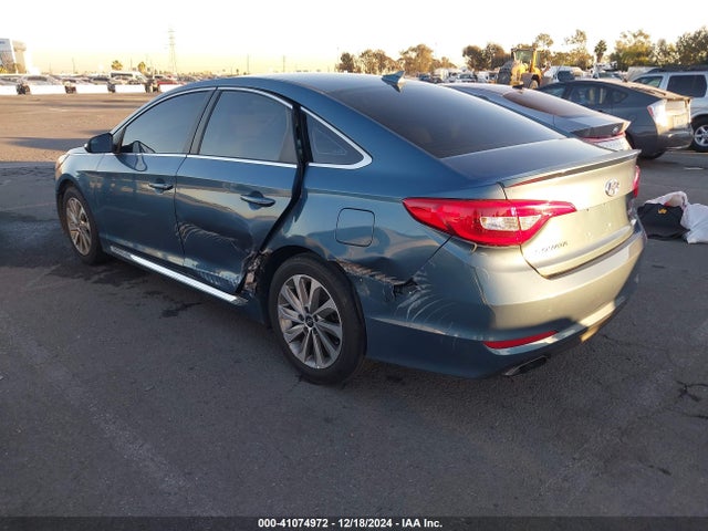 Hyundai Sonata Sport 2017 5NPE34AF1HH572023 Image 3