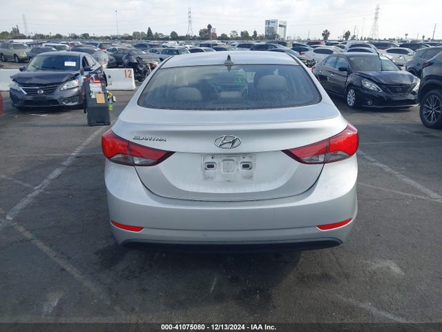 Hyundai ELANTRA SE 2016 5NPDH4AE4GH692482 Image 16