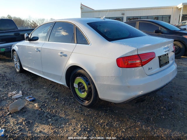 WAUFFAFL5FN028384 Audi A4 2.0t Premium