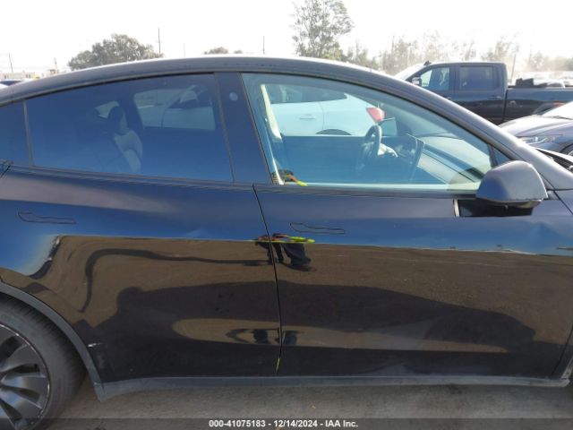 7SAYGDEF6NF404578 Tesla Model Y Performance Dual Motor All-wheel Drive