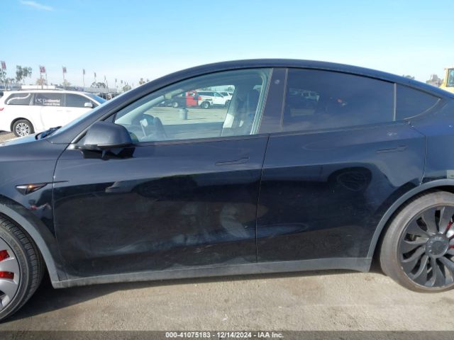 7SAYGDEF6NF404578 Tesla Model Y Performance Dual Motor All-wheel Drive