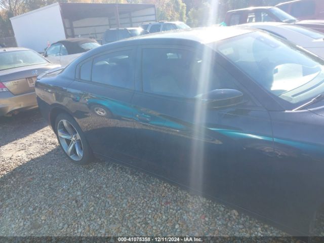 2C3CDXHG8FH754333 Dodge Charger Sxt