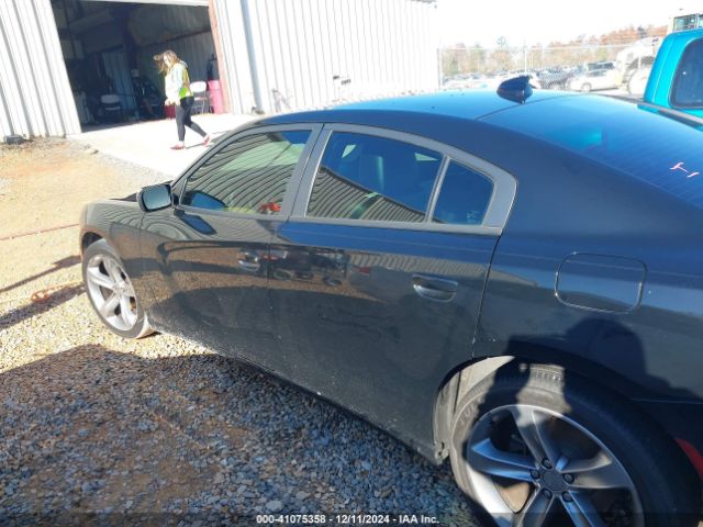 2C3CDXHG8FH754333 Dodge Charger Sxt