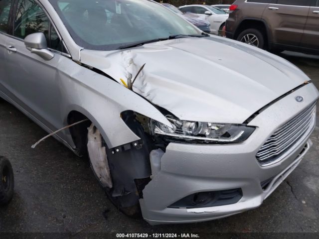 3FA6P0H98GR129421 Ford FUSION SE