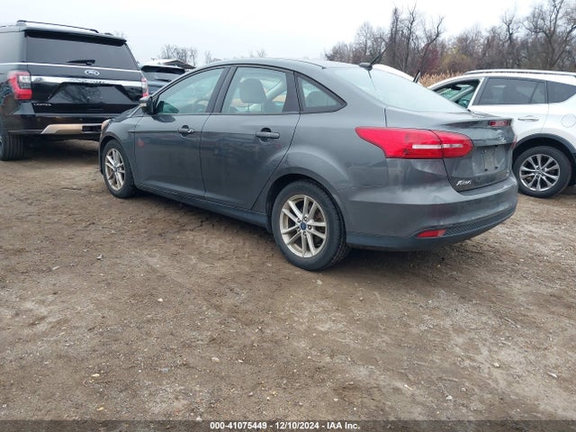 Ford FOCUS SE 2017 1FADP3FE5HL269905 Image 3