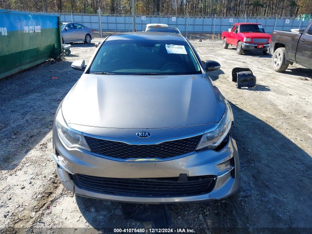 2018 Kia Optima Lx მანქანა იყიდება აუქციონზე, vin: 5XXGT4L36JG224215, აუქციონის ნომერი: 41075480