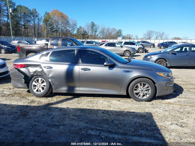 2018 Kia Optima Lx მანქანა იყიდება აუქციონზე, vin: 5XXGT4L36JG224215, აუქციონის ნომერი: 41075480