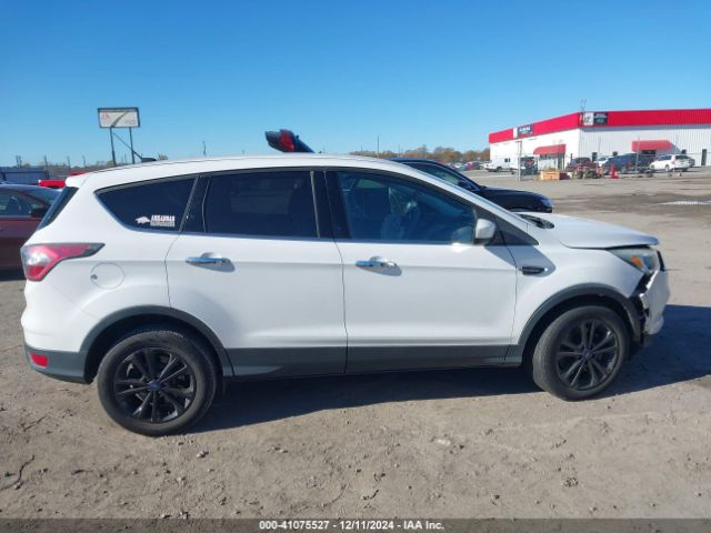 1FMCU9G94HUA95642 Ford ESCAPE SE