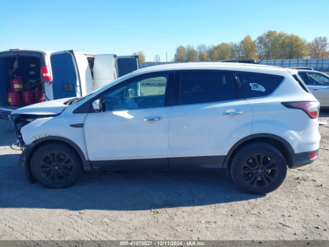 1FMCU9G94HUA95642 Ford ESCAPE SE