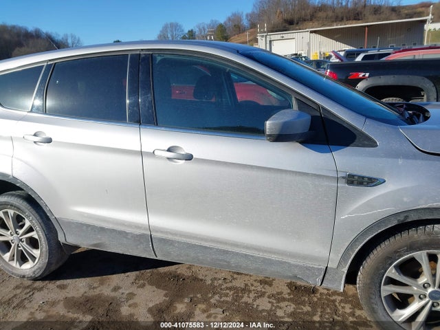 Ford ESCAPE SE 2017 1FMCU9GD9HUB65639 Image 13