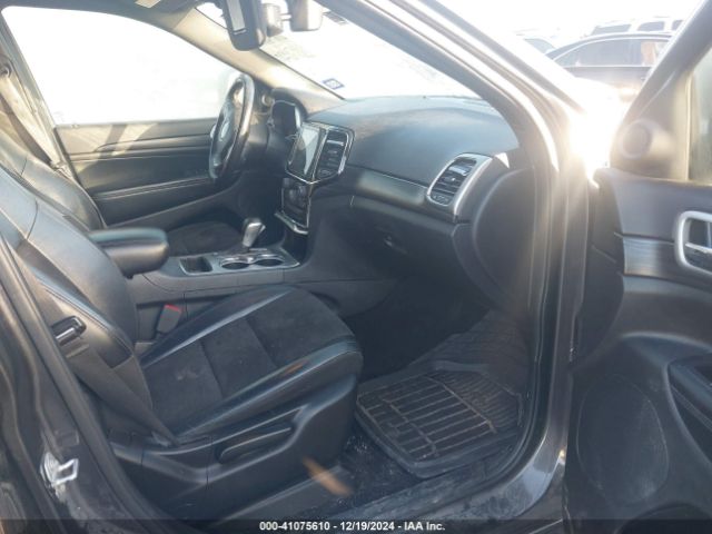 1C4RJEAG2KC768464 Jeep Grand Cherokee Altitude 4x2