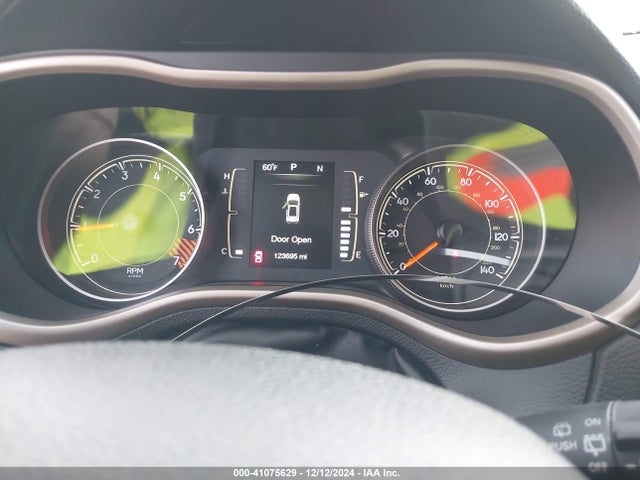 Jeep Cherokee Latitude 2015 1C4PJMCB8FW746010 Image 7
