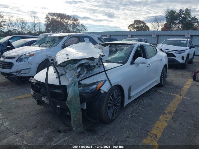 KIA Stinger Premium 2018 KNAE25LA7J6015575 Image 2