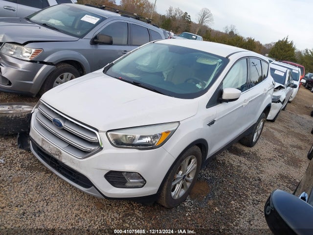Ford ESCAPE SE 2017 1FMCU9GD6HUC06941 Image 2