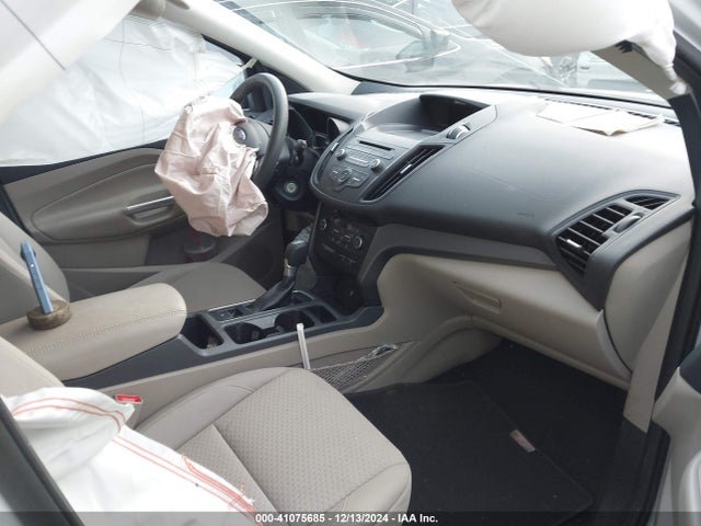 Ford ESCAPE SE 2017 1FMCU9GD6HUC06941 Image 5