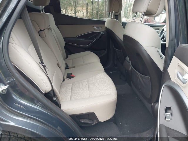 5NMZUDLB4HH008579 Hyundai Santa Fe Sport 2.4l