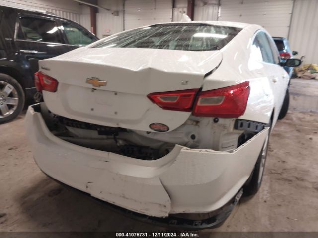 1G1ZD5ST0JF242391 Chevrolet MALIBU LT