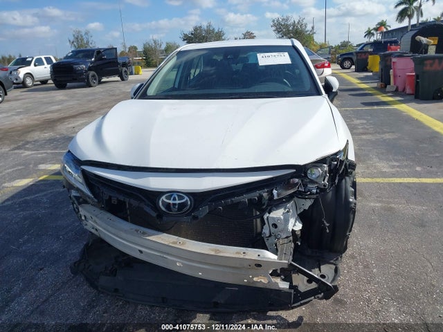 Toyota CAMRY LE 2022 4T1C11AK6NU636983 Image 13