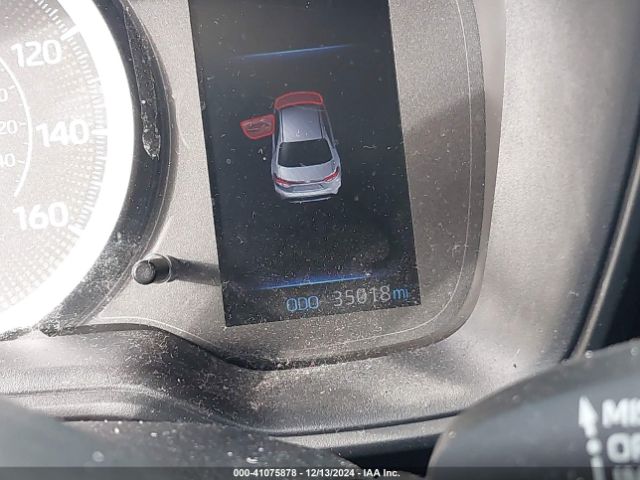 5YFEPMAE9NP334432 Toyota COROLLA LE