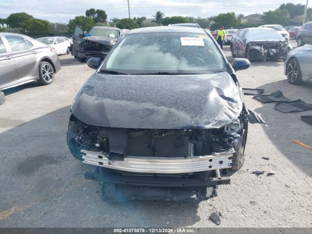 5YFEPMAE9NP334432 Toyota COROLLA LE
