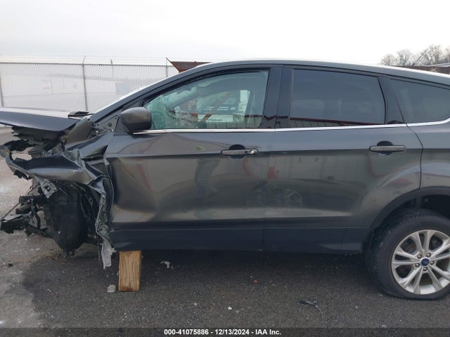 Ford ESCAPE SE 2019 1FMCU0GD8KUC35554 Image 15