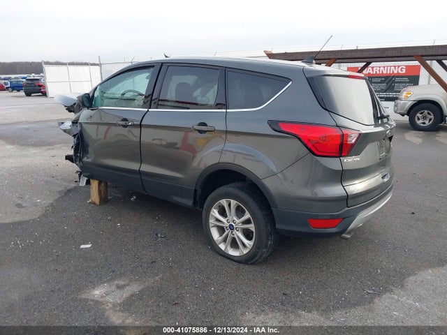 Ford ESCAPE SE 2019 1FMCU0GD8KUC35554 Image 3