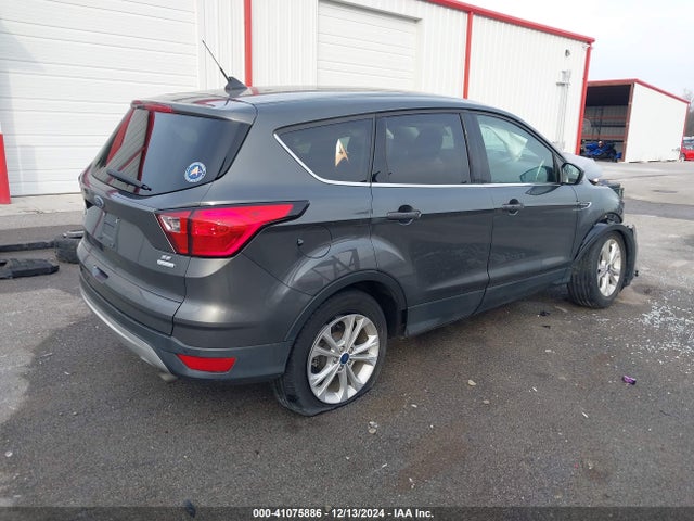 Ford ESCAPE SE 2019 1FMCU0GD8KUC35554 Image 4