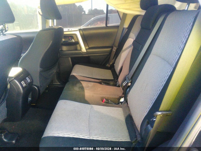 Toyota 4RUNNER SR5 2021 JTEEU5JRXM5239936 Image 8