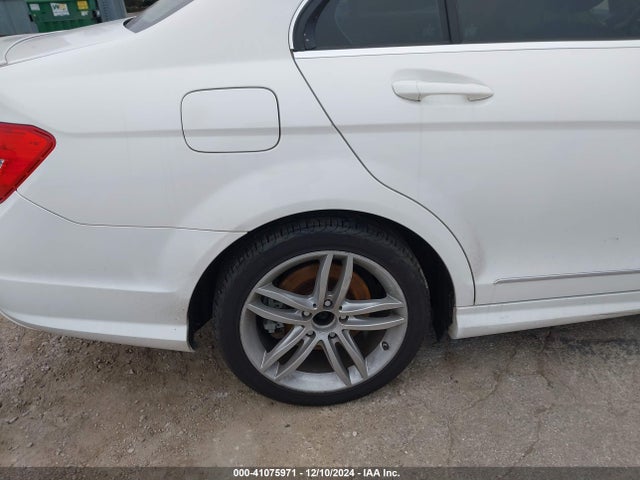 WDDGF8AB8EG179145 Mercedes-Benz C 300 Luxury 4matic/sport 4matic