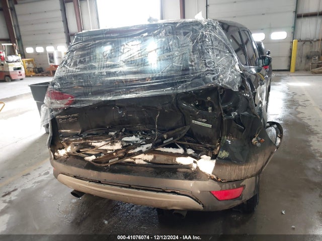 1FMCU0GX3EUE10856 Ford ESCAPE SE