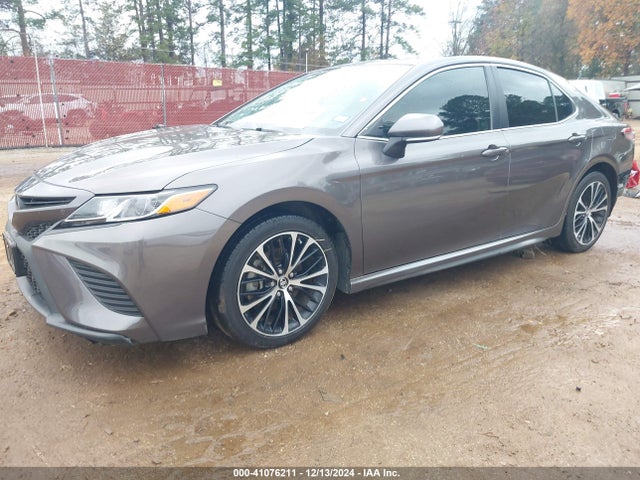 Toyota CAMRY SE 2018 4T1B11HK0JU087793 Image 2