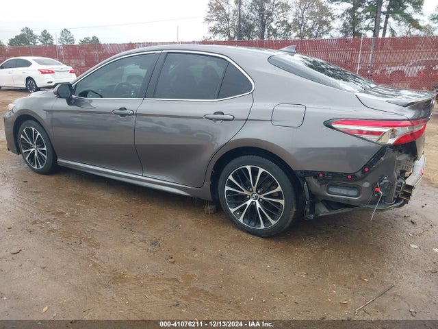 Toyota CAMRY SE 2018 4T1B11HK0JU087793 Image 3
