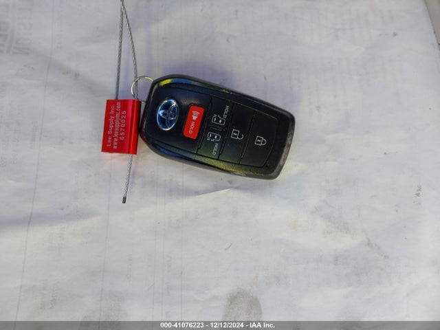 Toyota SIENNA LE 2023 5TDKRKEC0PS168175 Image 11