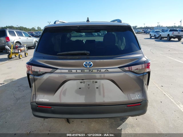 Toyota SIENNA LE 2023 5TDKRKEC0PS168175 Image 16