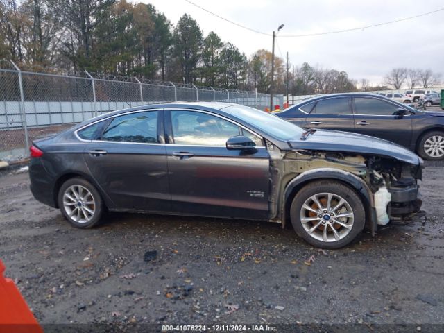 3FA6P0SU8HR255230 Ford Fusion Energi Titanium