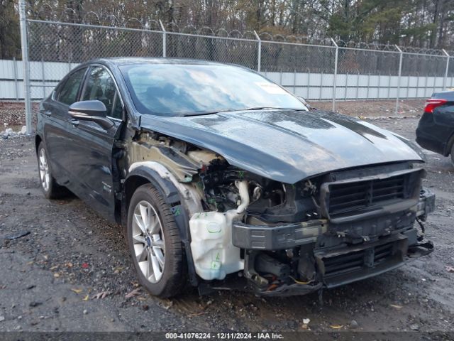 3FA6P0SU8HR255230 Ford Fusion Energi Titanium