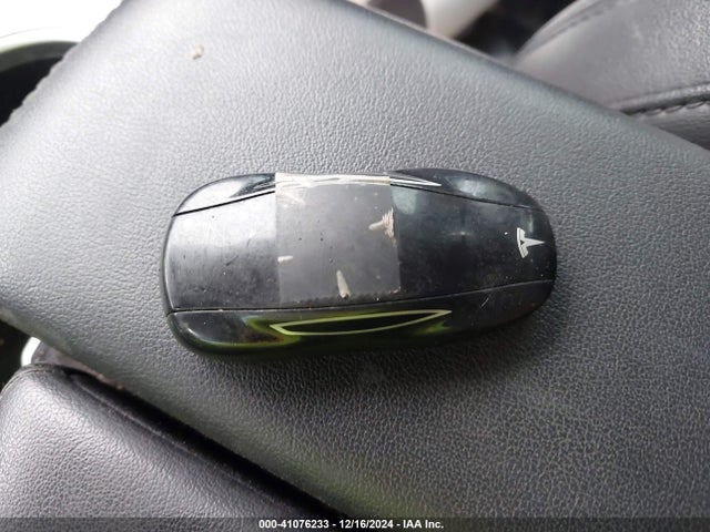 2015 TESLA MODEL S 5YJSA1S2XFF097440 Photo 10